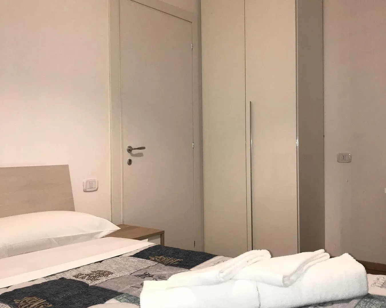 Elite Loreto Milano Hotel 3*, Milan